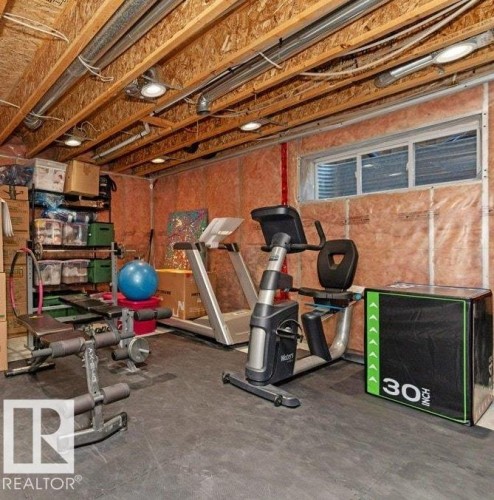 8220 Shaske Place, Edmonton, AB - Indoor