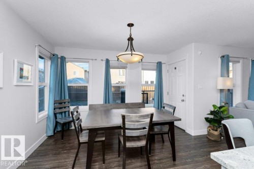 8220 Shaske Place, Edmonton, AB - Indoor Photo Showing Dining Room