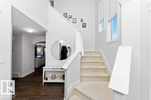 8220 Shaske Place, Edmonton, AB - Indoor Photo Showing Other Room