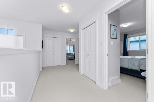 8220 Shaske Place, Edmonton, AB - Indoor Photo Showing Bedroom