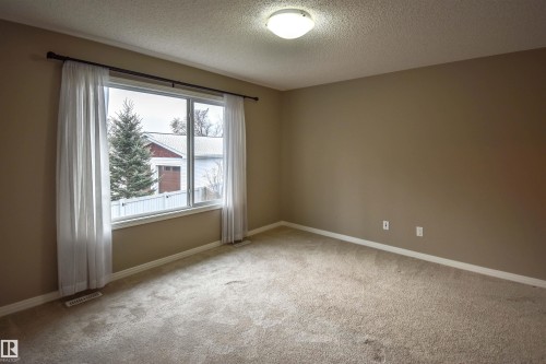 19 Meadowgrove Lane, Spruce Grove, AB - Indoor Photo Showing Other Room