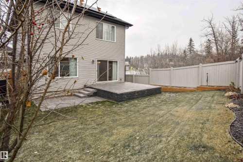 19 Meadowgrove Lane, Spruce Grove, AB - Outdoor