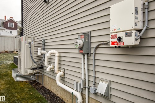 19 Meadowgrove Lane, Spruce Grove, AB - Outdoor