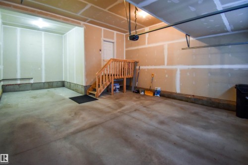 19 Meadowgrove Lane, Spruce Grove, AB - Indoor Photo Showing Garage
