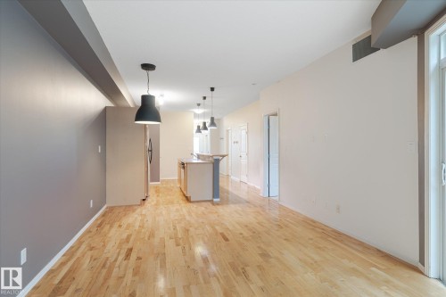 511 10503 98 Avenue, Edmonton, AB - Indoor