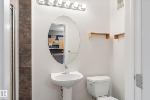 511 10503 98 Avenue, Edmonton, AB - Indoor Photo Showing Bathroom