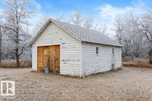 26110 Twp Road 554, Rural Sturgeon County, AB - Outdoor