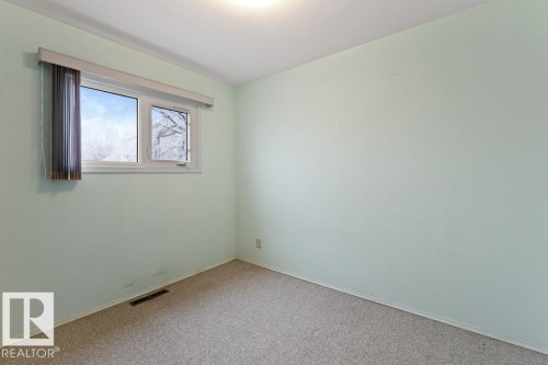 26110 Twp Road 554, Rural Sturgeon County, AB - Indoor Photo Showing Other Room