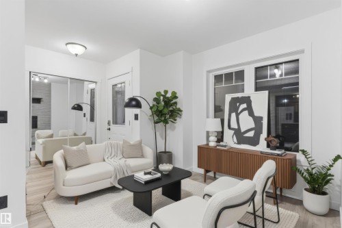 11026 108 Avenue, Edmonton, AB - Indoor