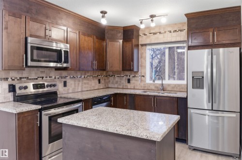 11026 108 Avenue, Edmonton, AB - Indoor Photo Showing Kitchen With Stainless Steel Kitchen With Upgraded Kitchen