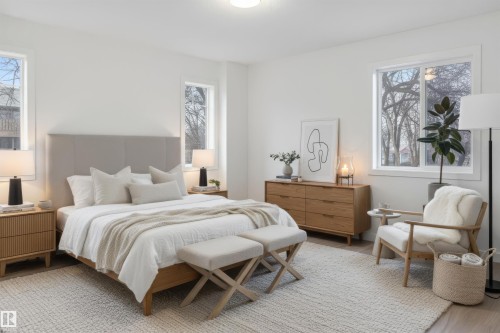 11026 108 Avenue, Edmonton, AB - Indoor Photo Showing Bedroom