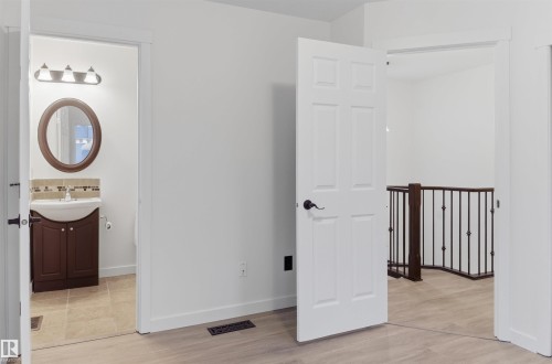 11026 108 Avenue, Edmonton, AB - Indoor Photo Showing Other Room