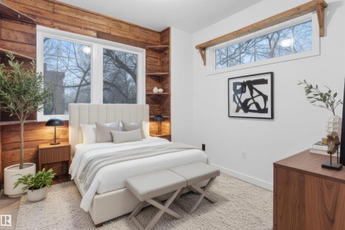 11026 108 Avenue, Edmonton, AB - Indoor Photo Showing Bedroom