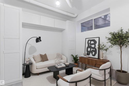 11026 108 Avenue, Edmonton, AB - Indoor