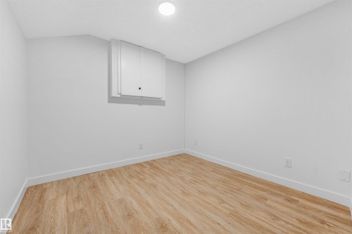 6030 Mill Woods Rd S, Edmonton, AB - Indoor Photo Showing Other Room