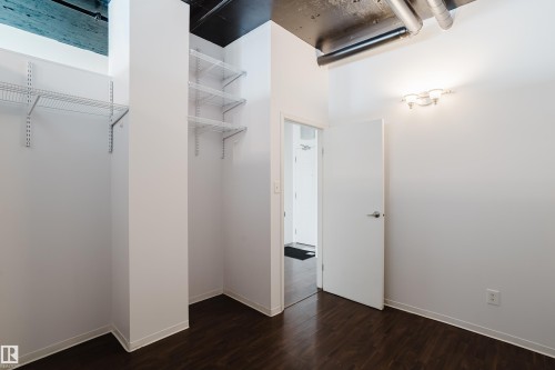 1611 10024 Jasper Avenue, Edmonton, AB - Indoor Photo Showing Other Room
