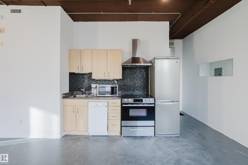 1105 10024 Jasper Avenue, Edmonton, AB - Indoor Photo Showing Kitchen