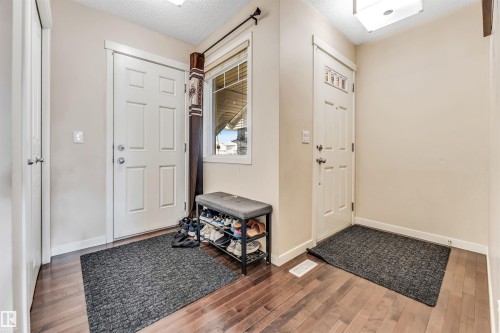 2919 16 Avenue, Edmonton, AB - Indoor Photo Showing Other Room