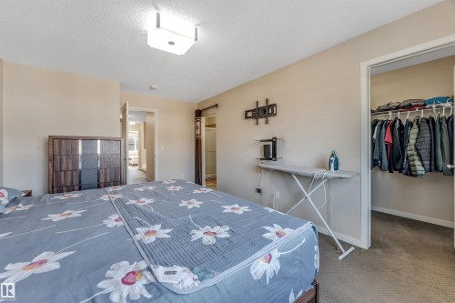 2919 16 Avenue, Edmonton, AB - Indoor Photo Showing Bedroom