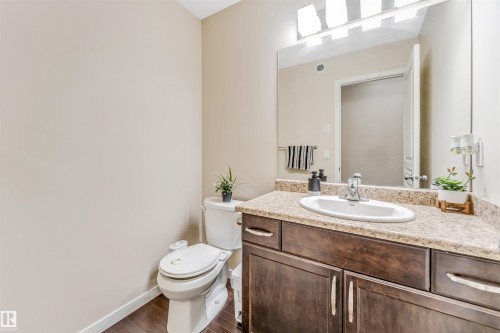 2919 16 Avenue, Edmonton, AB - Indoor Photo Showing Bathroom