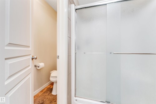 2919 16 Avenue, Edmonton, AB - Indoor Photo Showing Bathroom