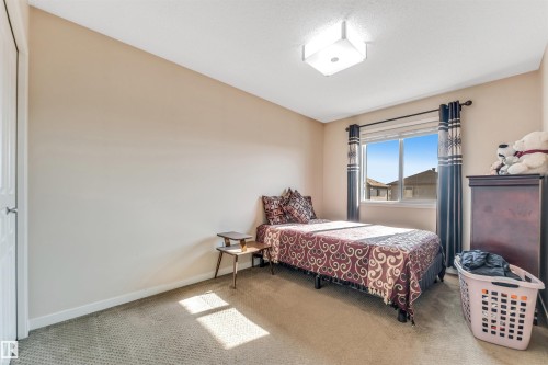 2919 16 Avenue, Edmonton, AB - Indoor Photo Showing Bedroom