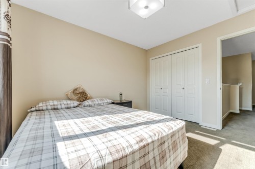 2919 16 Avenue, Edmonton, AB - Indoor Photo Showing Bedroom