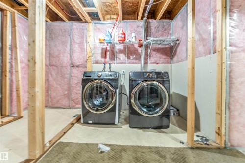 2919 16 Avenue, Edmonton, AB - Indoor Photo Showing Laundry Room