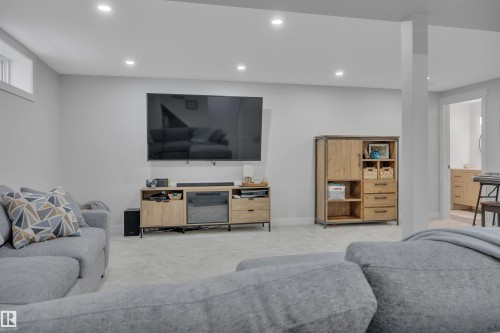 153 Camelot Avenue, Leduc, AB - Indoor Photo Showing Other Room