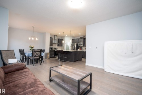 2060 Ware Road, Edmonton, AB - Indoor Photo Showing Living Room