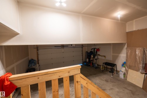 2060 Ware Road, Edmonton, AB - Indoor
