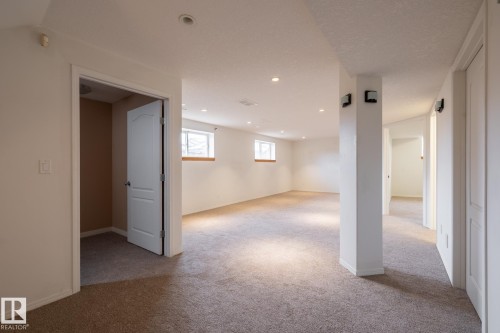 514 79 Street, Edmonton, AB - Indoor Photo Showing Other Room