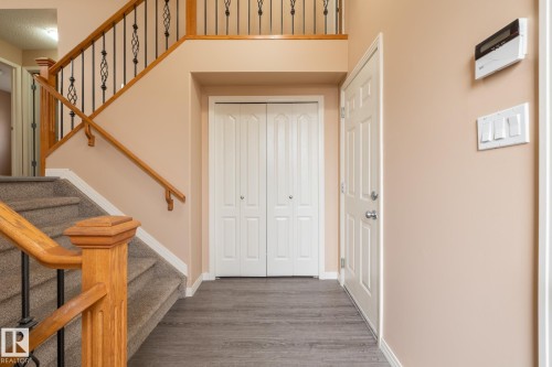 514 79 Street, Edmonton, AB - Indoor Photo Showing Other Room