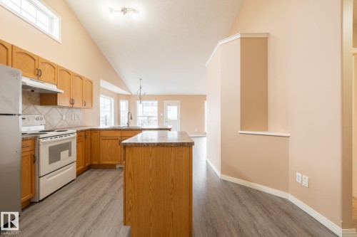 514 79 Street, Edmonton, AB - Indoor Photo Showing Kitchen