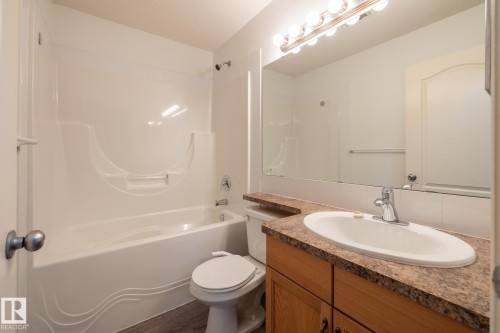 514 79 Street, Edmonton, AB - Indoor Photo Showing Bathroom