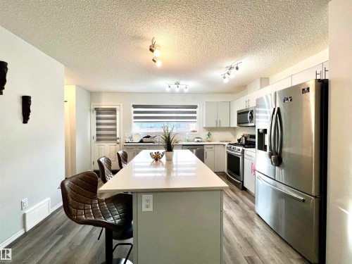3026 Checknita Way, Edmonton, AB - Indoor Photo Showing Kitchen With Upgraded Kitchen