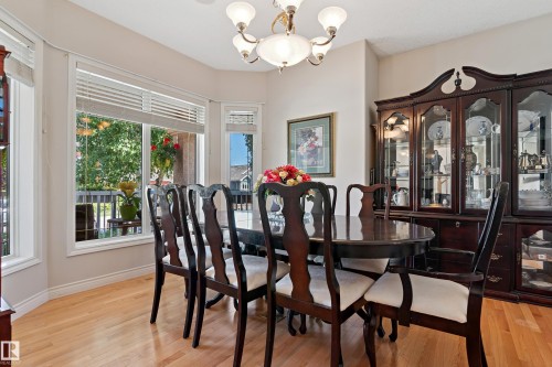 617 Dalhousie Crescent, Edmonton, AB - Indoor Photo Showing Dining Room