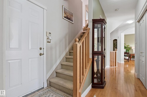 617 Dalhousie Crescent, Edmonton, AB - Indoor Photo Showing Other Room