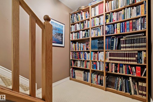 617 Dalhousie Crescent, Edmonton, AB - Indoor