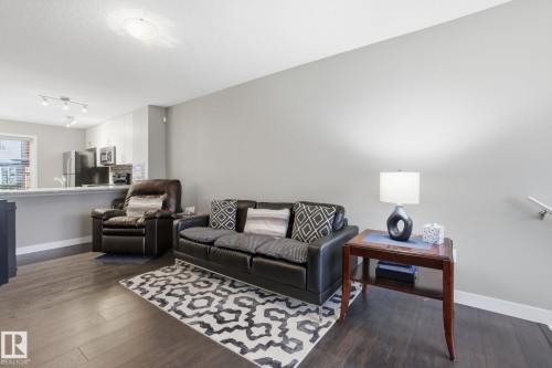 29 4470 Prowse Road, Edmonton, AB - Indoor Photo Showing Living Room