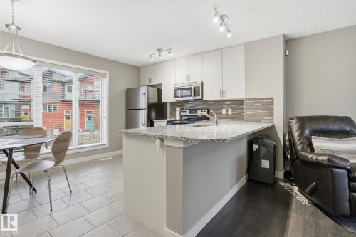 29 4470 Prowse Road, Edmonton, AB - Indoor Photo Showing Other Room