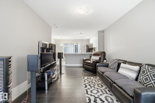 29 4470 Prowse Road, Edmonton, AB - Indoor Photo Showing Living Room