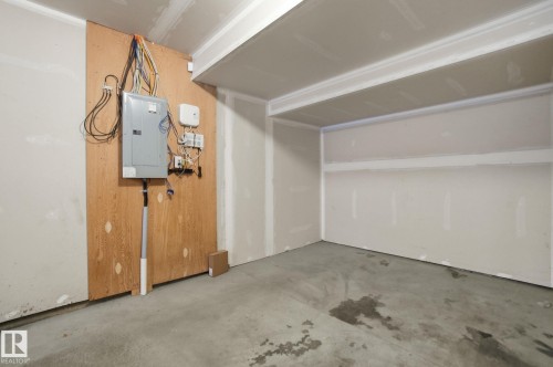 29 4470 Prowse Road, Edmonton, AB - Indoor