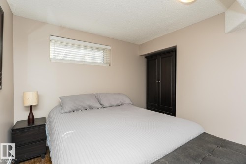 12927 Hudson Way, Edmonton, AB - Indoor Photo Showing Bedroom