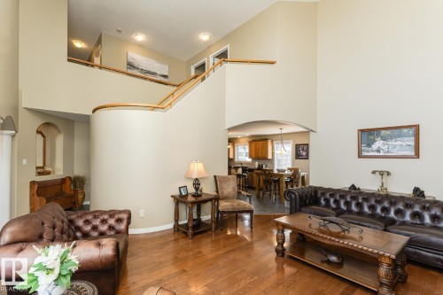 12927 Hudson Way, Edmonton, AB - Indoor Photo Showing Living Room