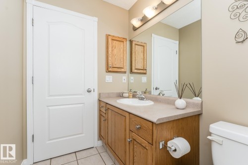 12927 Hudson Way, Edmonton, AB - Indoor Photo Showing Bathroom