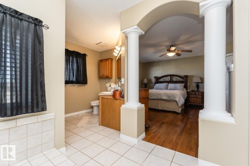 12927 Hudson Way, Edmonton, AB - Indoor