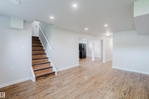 8123 8125 83 Avenue, Edmonton, AB - Indoor Photo Showing Other Room