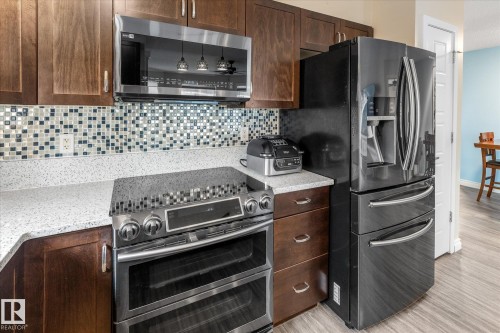 303 396 Silver Berry Road, Edmonton, AB - Indoor Photo Showing Kitchen