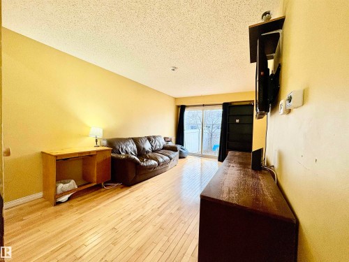 180 Centennial Court, Edmonton, AB - Indoor
